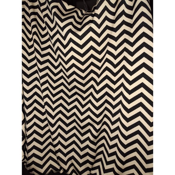 AGB Black and Tan Midi Dress with Half Sleeves - Picture 8 of 8